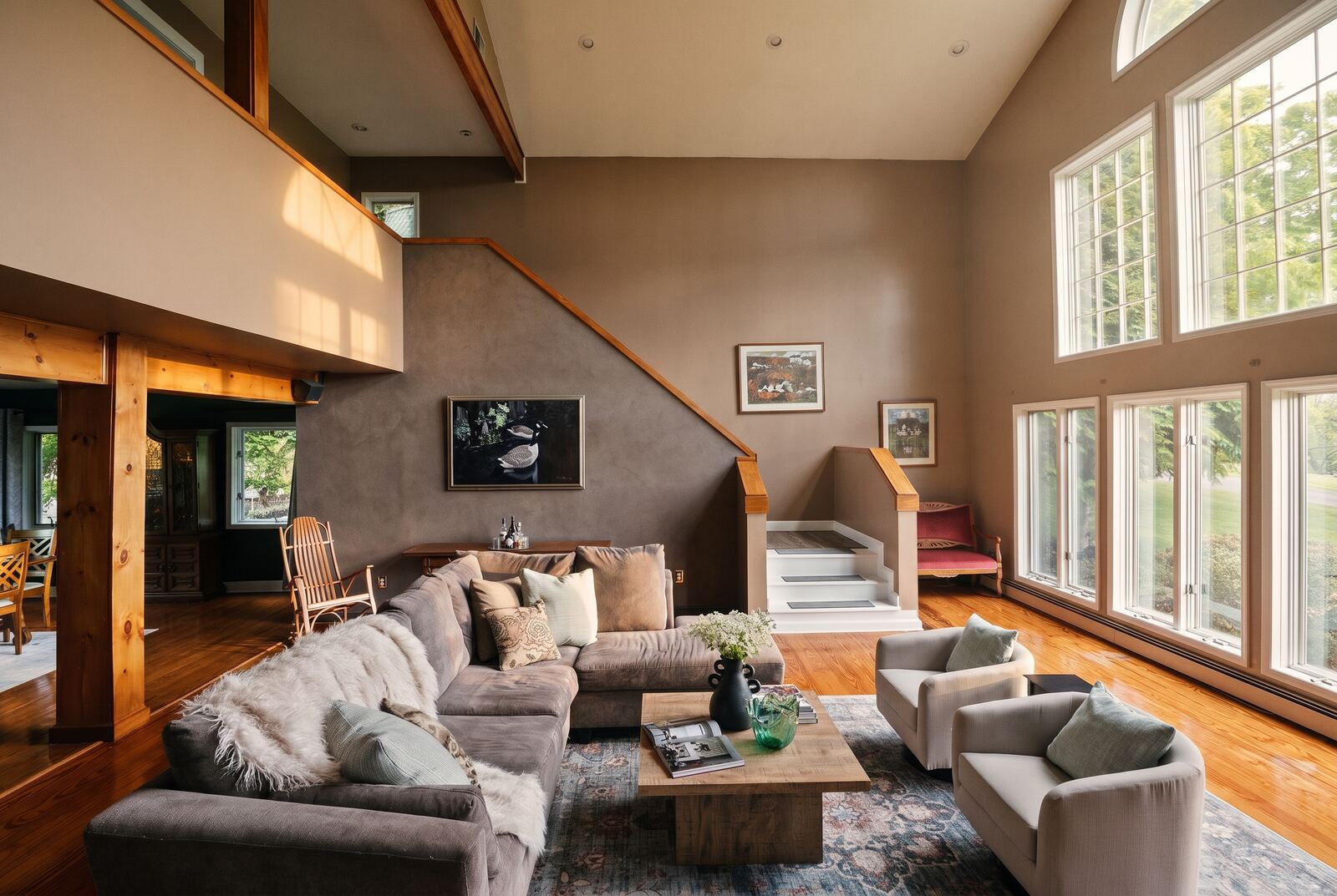 262–270 Patterson Lane, Saugerties — editorial frame