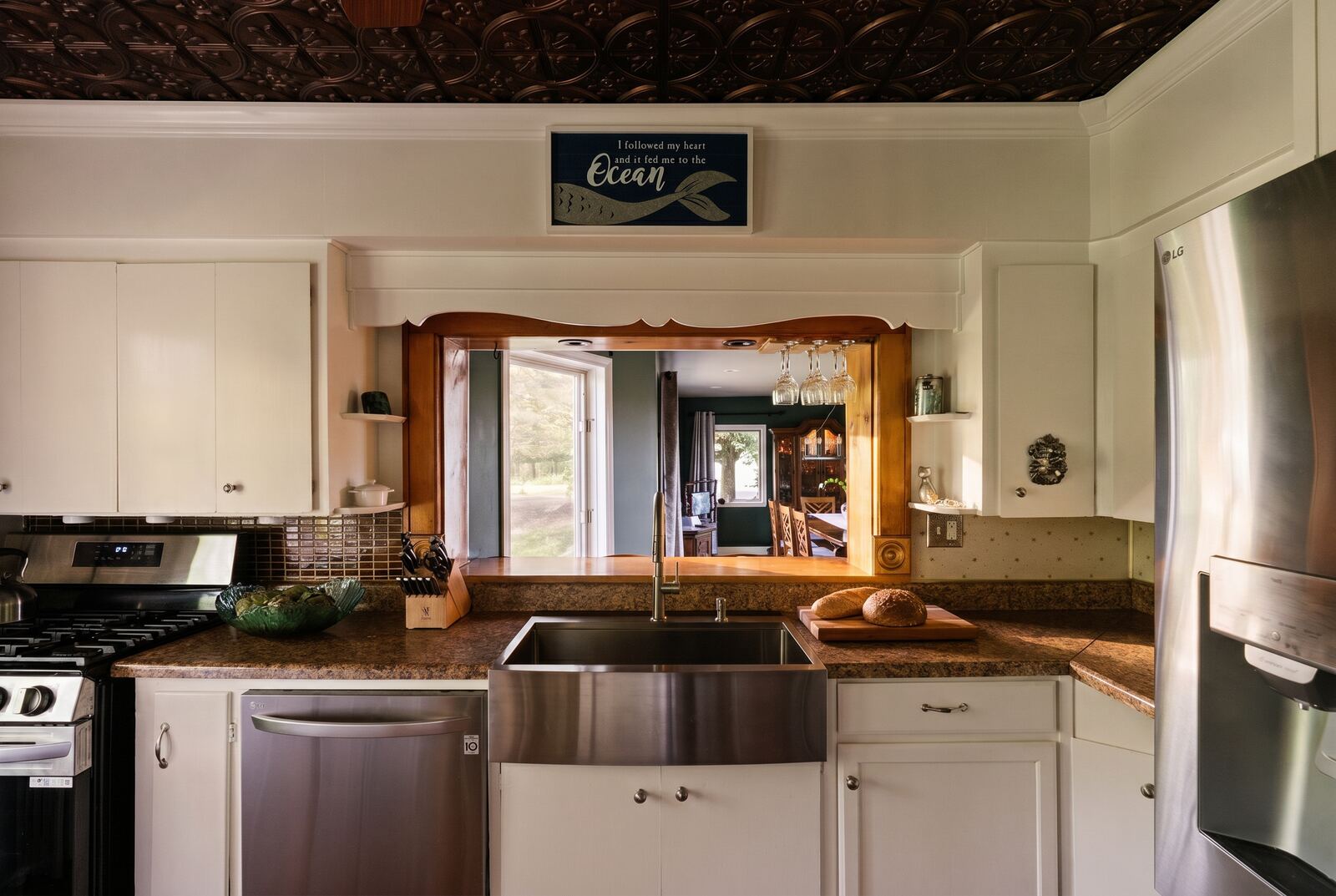 262–270 Patterson Lane, Saugerties — editorial frame