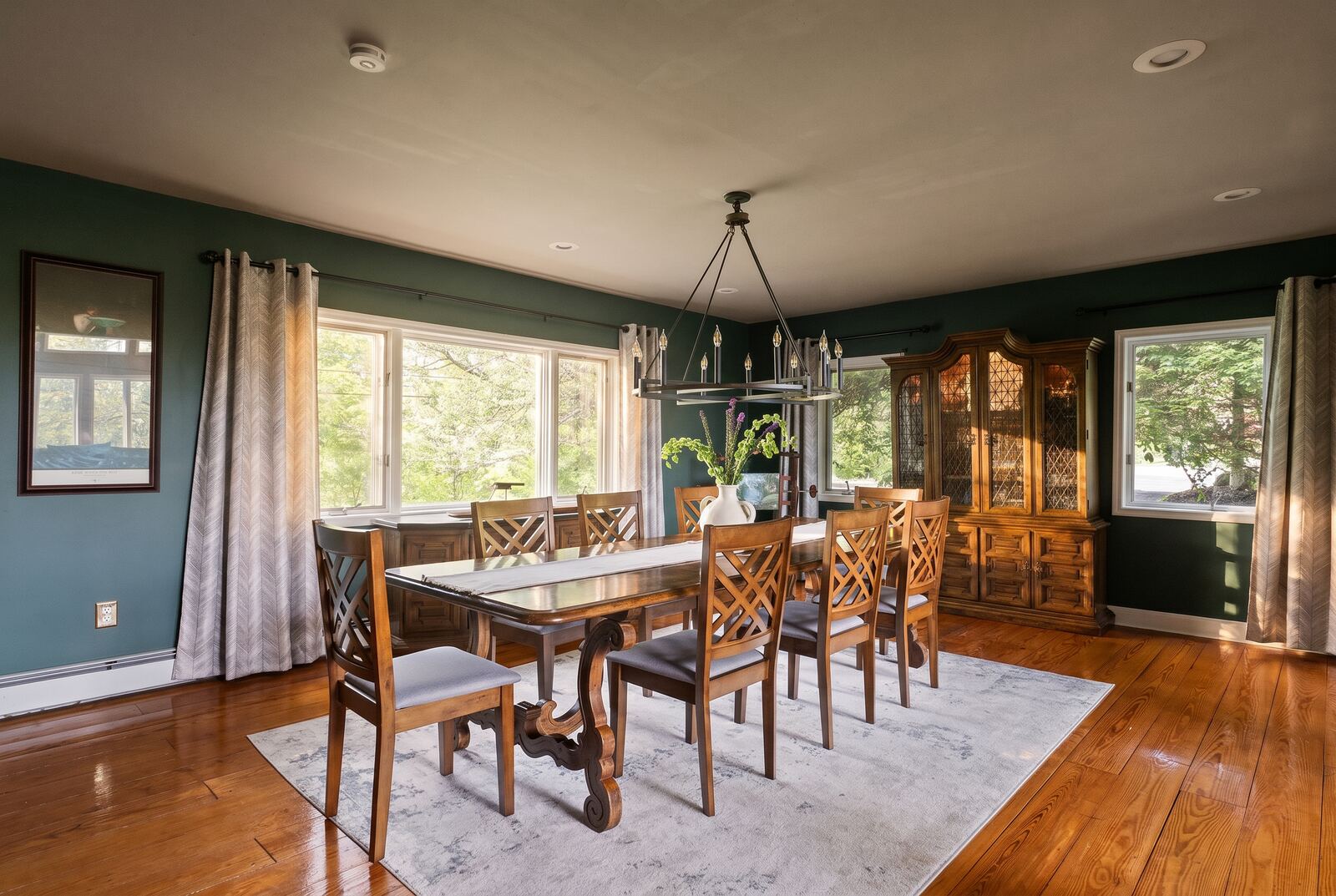 262–270 Patterson Lane, Saugerties — editorial frame