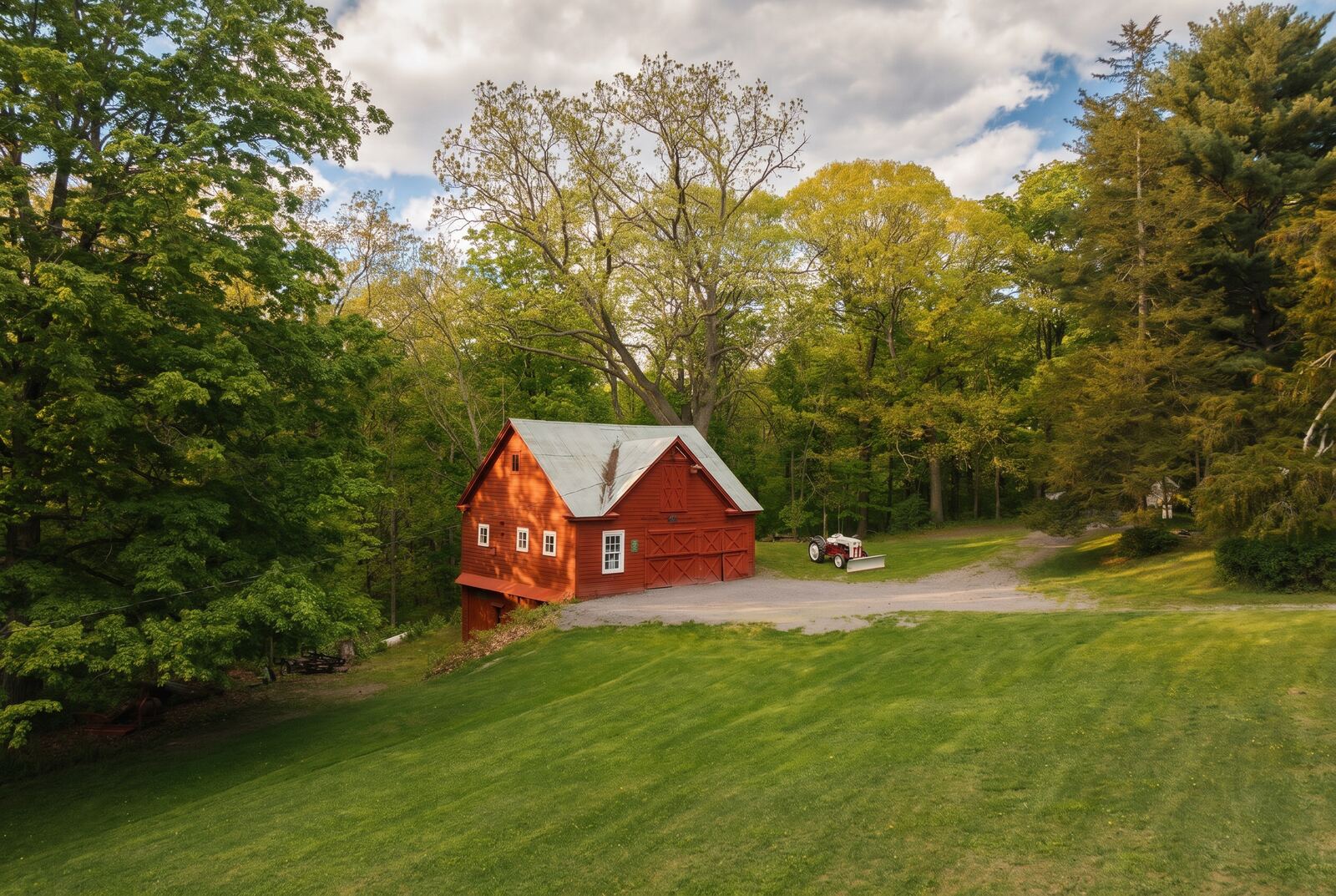 262–270 Patterson Lane, Saugerties — editorial frame