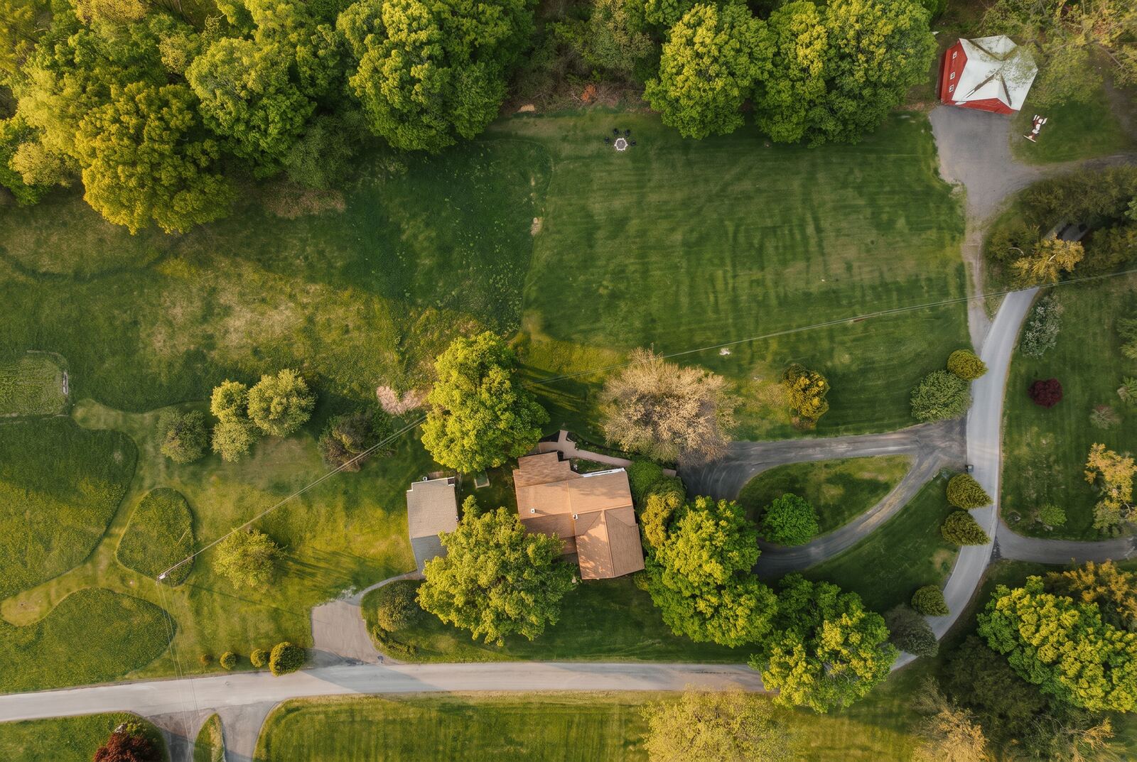 262–270 Patterson Lane, Saugerties — editorial frame